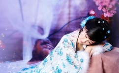 冰块一粒一粒往下边塞什么感觉